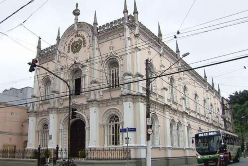 Estilo Neomanuelino - Real Centro Português (de 1901)